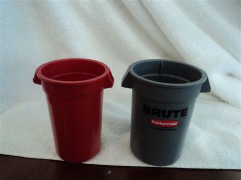 Mini Bintrash Bin Mini Rubbermaid Brute Trash Cans Extrashman1967