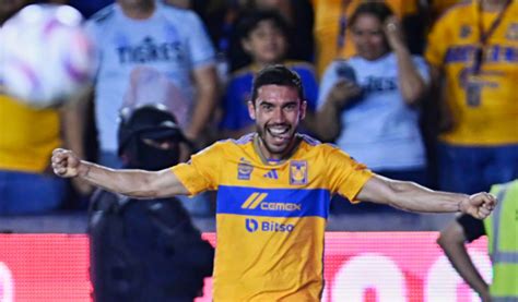 Tigres Consigue La Remontada Ante Santos Con Un Juan Pablo Vigón