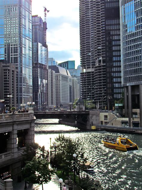 Chicago River Cruise - November 2012--one of the last days for the ...