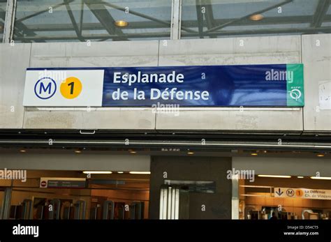 Esplanade De La Defense Metro sign, Paris, France Stock Photo - Alamy