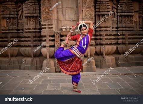 Odissi Dancer Wears Traditional Costume Posing Stock Photo 2247934247 | Shutterstock