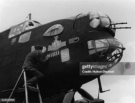 101 Halifax Bomber Stock Photos, High-Res Pictures, and Images - Getty ...