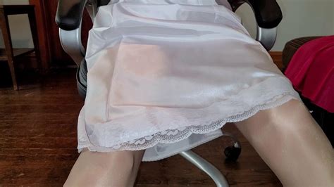 Free Skirt Solo Shemale Porn Videos Xhamster