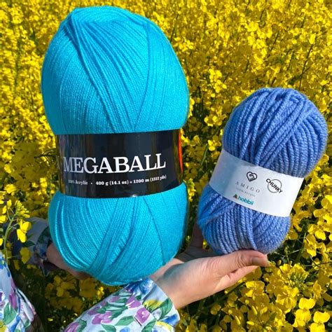 Mega Ball 400 g (14.1 oz) | Yarn | We Love Yarn - Hobbii.com