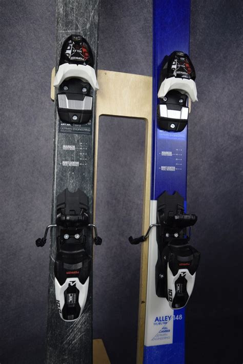 NEW VOLKL ALLEY TWIN TIP 148 CM WITH MARKER BINDINGS EBay