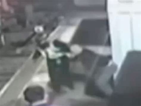 How the DPSST iris police database tracks officer training records 4