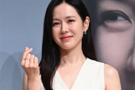 Curhat Son Ye Jin Soal Masuki Babak Baru Sebagai Aktris