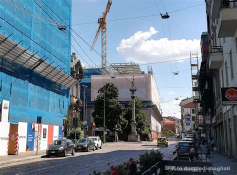 Milano Centro Storico Cantiere Corso Italia Fine Giugno