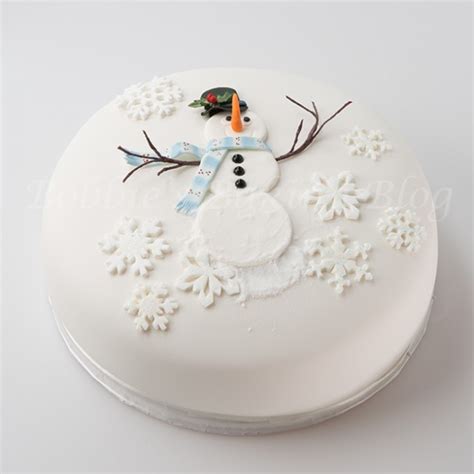 Diy Snowman Cake Tutorial Bobbies Baking Blog