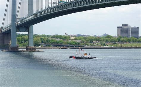 Dvids Images Coast Guard Participates In Fleet Week New York Parade