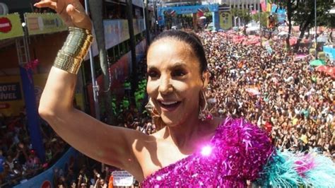 Desistir Ivete Sangalo Volta A Se Manifestar Ap S Choro E