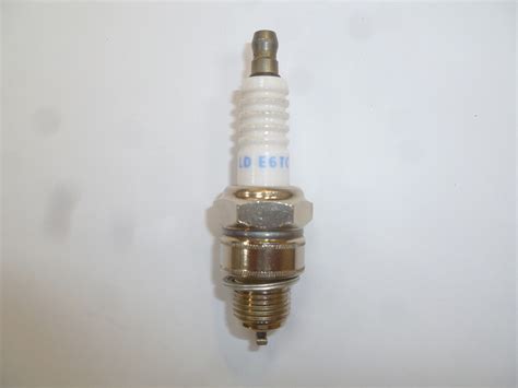 Свеча зажигания EY28/Spark plug купить с доставкой по Москве и области ...