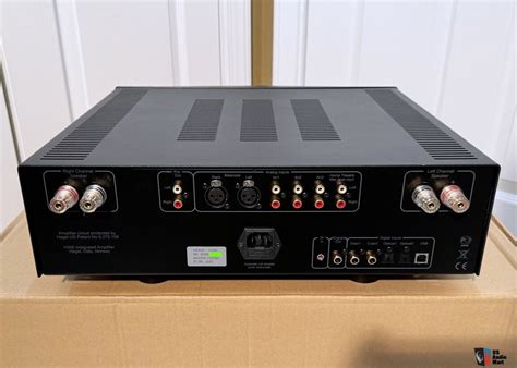 Hegel Music Systems H300 Reference Integrated Amplifier DAC 250 X 2