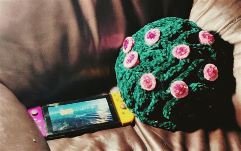 (no spoilers) Crocheted a Gel Sack for some cozy late night Subnautica ...