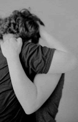 My pain fits in the palm of your freezing hand | Simuel - Sara🌻 - Wattpad