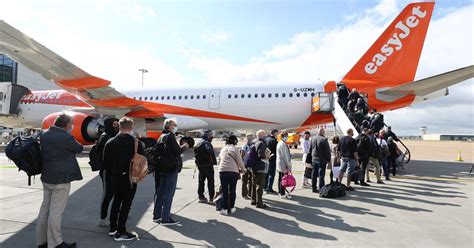 Easyjets Chief Operating Officer Quits As Anger Grows Over Flight