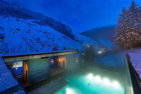 Situated in the Swiss village of Vals, 7132 Hotel and their thermal ...