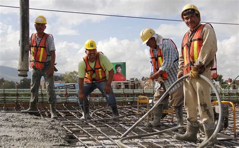 Día del albañil Obras privadas las que más empleo generan Grupo Milenio