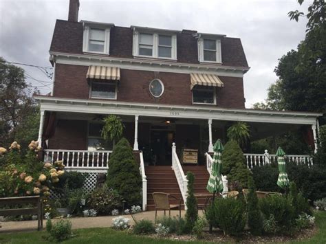 Once You Step Inside This Extraordinary House In Pittsburgh Youll