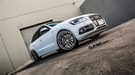 Stanced Audi SQ5 Rocking Fancy Custom Rims by ADV1 — CARiD.com Gallery
