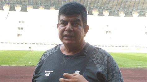 Gawat Kiper Persib Bandung Teja Paku Alam Kembali Cedera Jelang Lawan