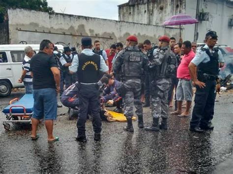 G1 Policial Reage A Tentativa De Assalto E Mata Suspeito A Tiros Em