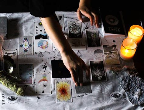 How To Read Tarot Cards A Beginners Guide Goop