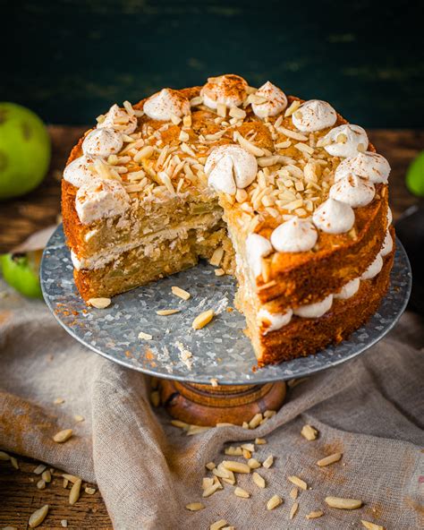 Bratapfel Torte Einfache Herbsttorte Aus Fallobst Auch Vegan