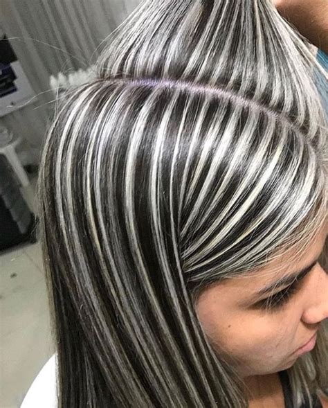 Color De Rayitos En El Cabello