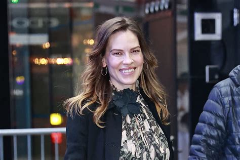 Hilary Swank 48 Ans La Star De Million Dollar Baby Est Enceinte De