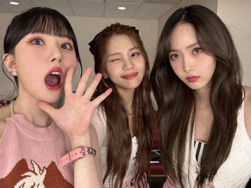 비비지 VIVIZ 은하 EUNHA 신비 SINB 엄지 UMJI 나비 NaV in 2024 Korean