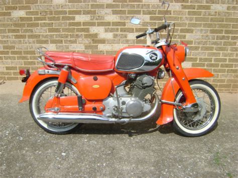 1963 Honda Dream Red Ca77 Original Paint Runs Good