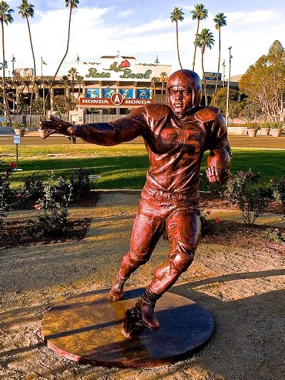 Jackie Robinson Statue Unveiled at Rose Bowl Stadium – Los Angeles Sentinel