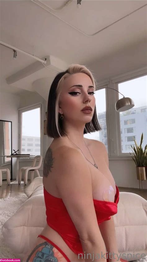 Hannahrayninja Nude Onlyfans Video Leakednudes