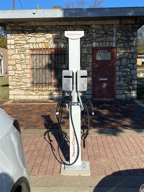 Lenexa Old Town Lenexa Ks Ev Station