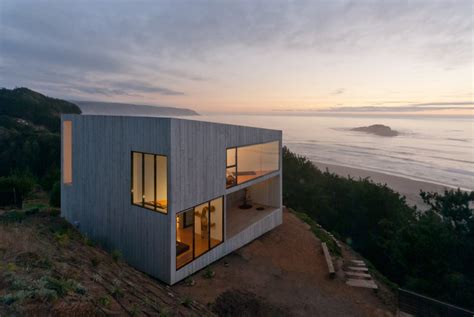 Cool Oceanfront House With Beautiful Panoramic Views