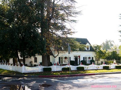 Jerry’s House from “Parks and Recreation” – IAMNOTASTALKER