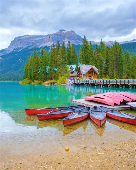 Emerald Lake Yoho National Park Canada British Colombia Canada Lake In