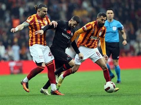 Galatasaray Fatih Karag Mr K Ifre Sporx Galeri