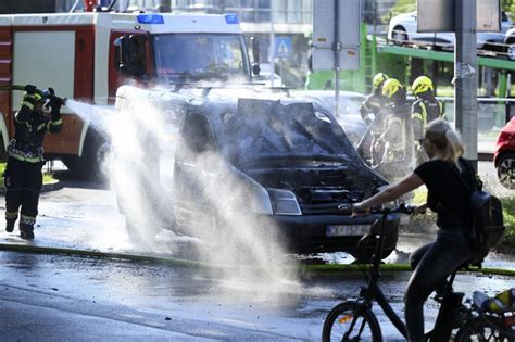 U Zagrebu Izgorio Automobil Tportal