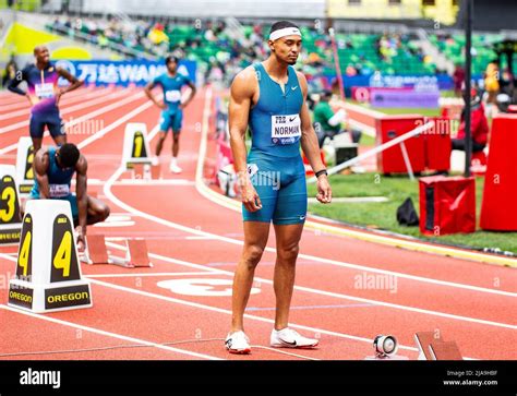 May 28 2022 Eugene Or Usa Michael Norman Waiting At The Starting Blocks For The 400 Meter Race