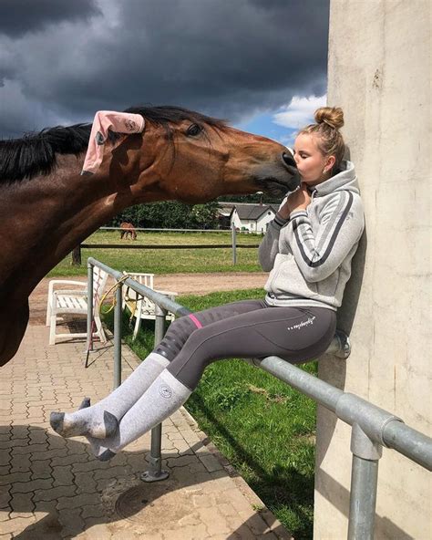 Pin Auf Schnellgemerkte Pins Reitoutfits Reitbekleidung Weibliche F E