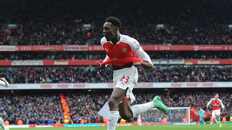 Danny Welbeck S Goal Gives Arsenal Fan A Hernia Hd Wallpaper Pxfuel