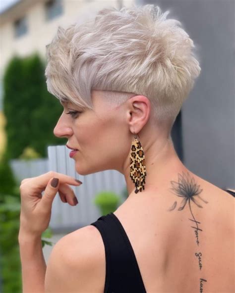 Embrace S Summer With Top Blonde Hairstyles Balayage Platinum More
