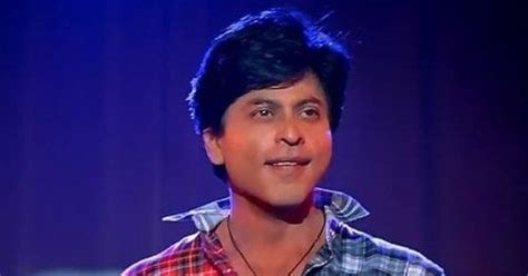 On His 50th Birthday, SRK Gifts Himself This Phenomenal Teaser Of Fan # ...