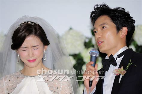 Chosun Online 朝鮮日報 【フォト】チソン＆イ・ボヨン「きょう結婚します！」