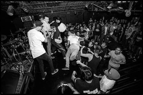 El hardcore aún mantiene su espíritu DIY Cartel Urbano