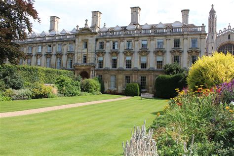 Mark & Ita Go to Europe: Clare College Gardens