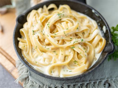 Macarr O Talharim Ao Molho Branco Receita R Pida De Restaurante