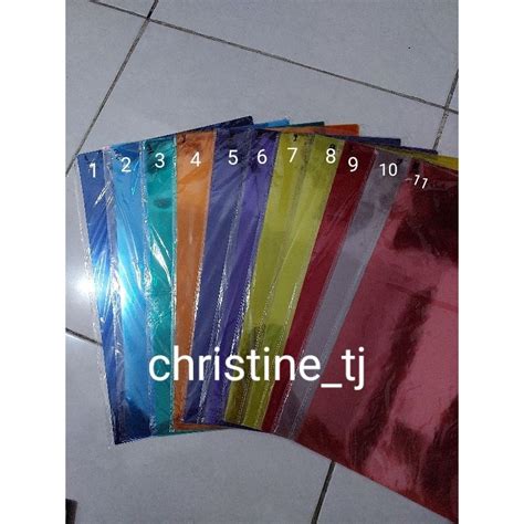 Jual KERTAS MIKA/MICA COVER ( WARNA WARNI ) UK : FOLIO | Shopee Indonesia